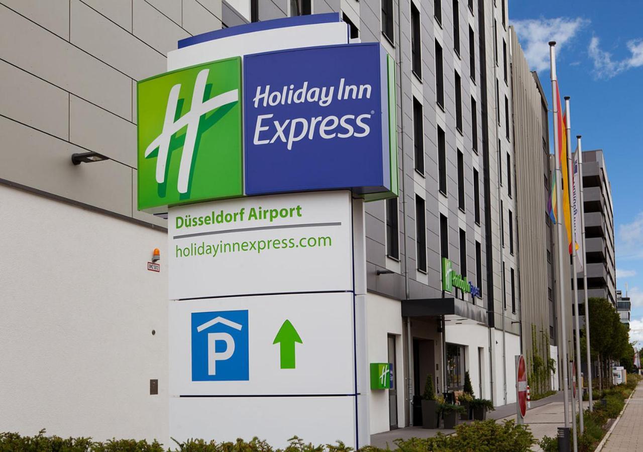 Holiday Inn Express - Dusseldorf Airport Exteriör bild